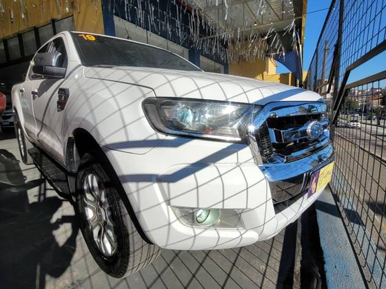 FORD RANGER 3.2 XLT 4X4 CD 20V DIESEL 4P AUTOMÁTICO FORD RANGER 3.2 XLT 4X4 CD 20V DIESEL 4P AUTOMÁTICO